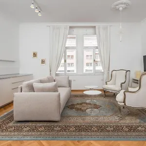 https://apartment-prince-filip.hotels-in-ljubljana.com