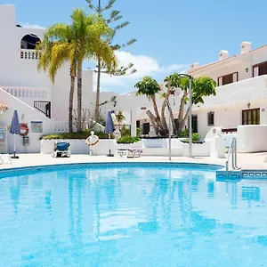 https://los-cristianos-loft-portroyal-heated-pool-wifi-terrace.in-canary-islands.com